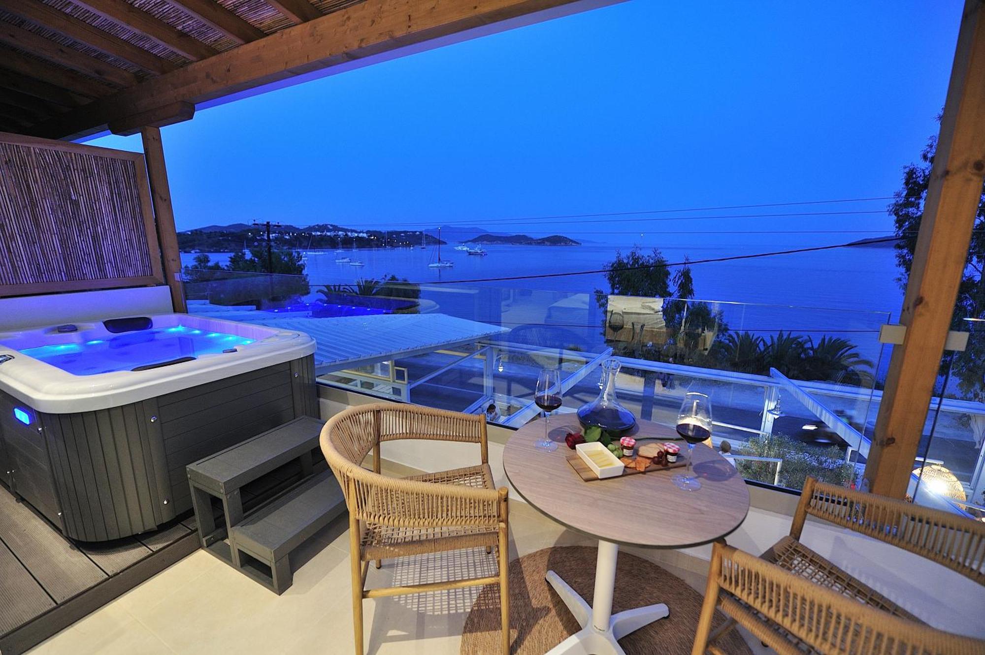 Salty Wave Suites Skiathos Town Exterior photo